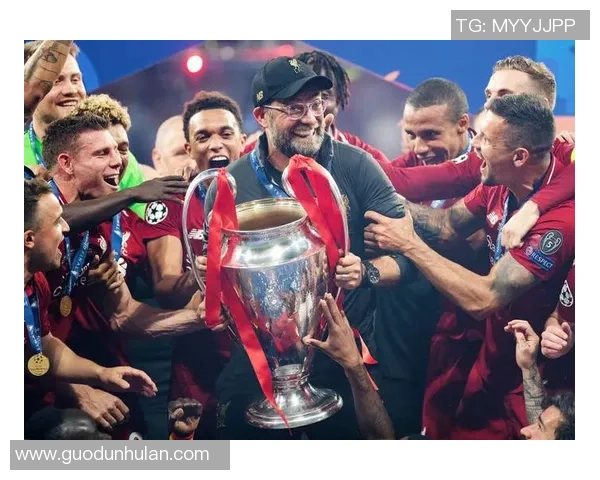 一秒变球星 足球精彩瞬间剪辑集锦 展现非凡技艺与激情飞扬