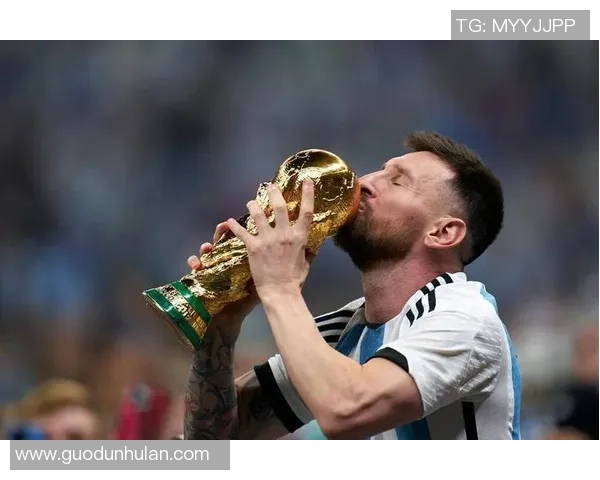 世界足球界那些以帅气外表闻名的球星盘点与解析