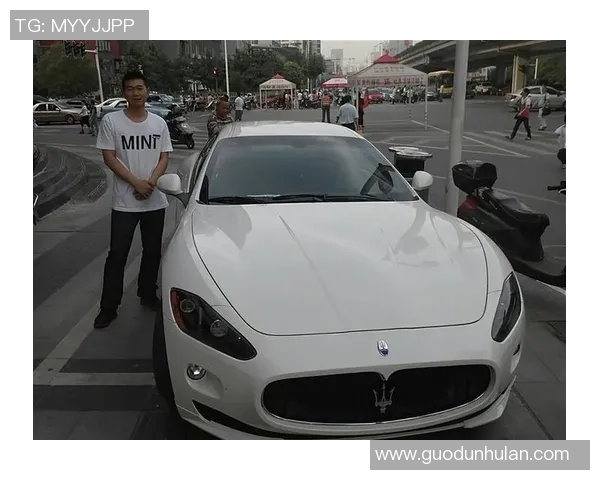 中国足球明星们都开哪些豪车各大球员座驾曝光分析 中国足球明星们都开哪些豪车各大球员座驾曝光分析