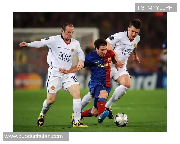 全球足球巨星排名前十：顶级球员实力对决与荣耀时刻解析