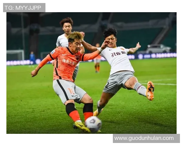 深圳足球明星卡实体店热销 各类球员卡一站购齐 体验无限激情